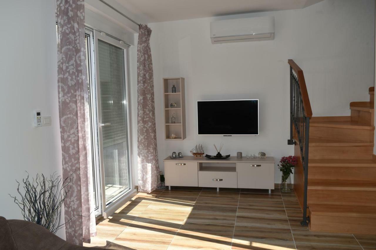 Apartments Sea View Kotor Dış mekan fotoğraf